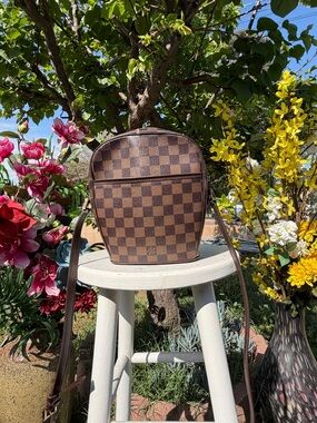 Bolsa crossbody de Louis Vuitton estilo Damier Ebene (limited edition)